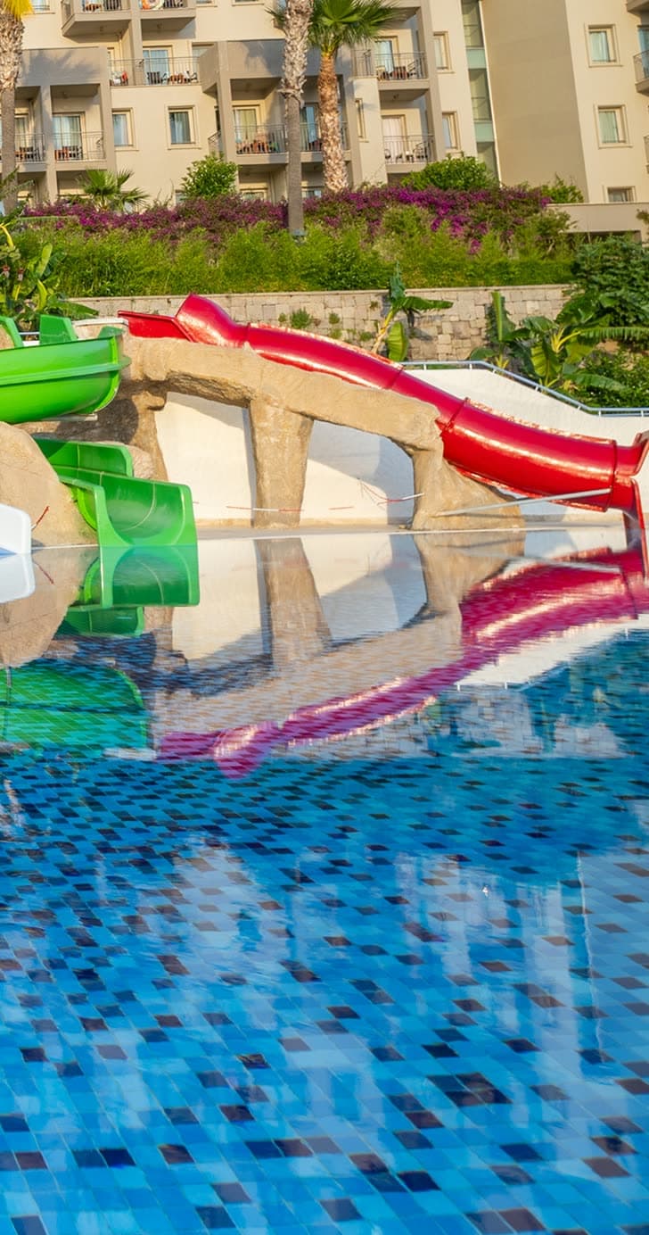 5 Kaydıraklı Aquapark sağ görsel